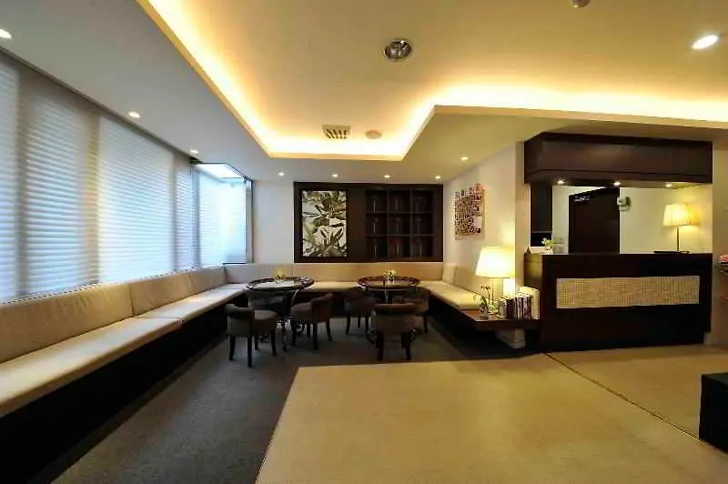 Chang Tee Hotel Ikebukuro Tokyo 2*,